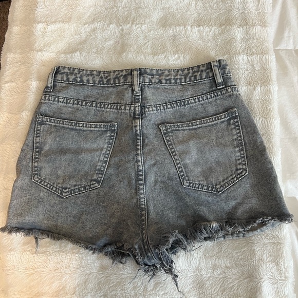 Grey Jean shorts high rise - Picture 2 of 3